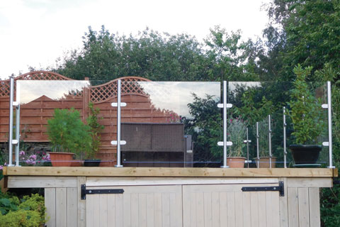 stainless and glass balustrade end view